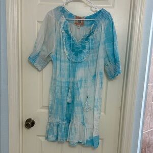 Chelsea & Violet Light Blue and White Tie-Dye Peasant Dress